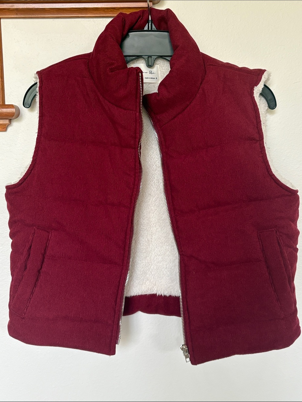 Cropped vest